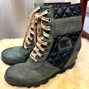 Sorel Lexie Wedge Waterproof Boot Color slate -worn once!!